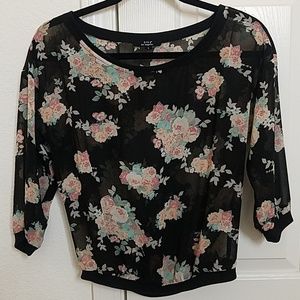 🔴4/$12 Floral top